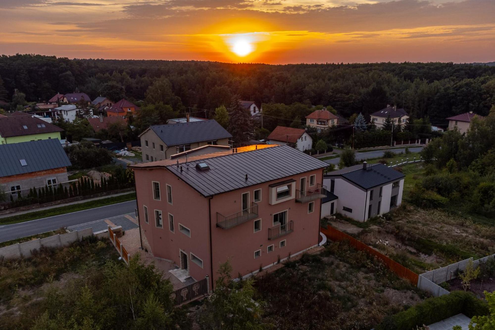 Laskara Garden Apartment By Prague Forest Nové Jirny Exterior foto